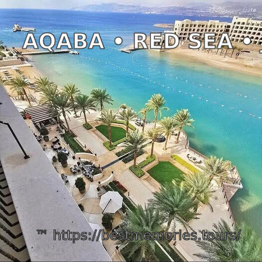 Aqaba resort beach, marina and clear Red Sea water — Jordan seaside getaway