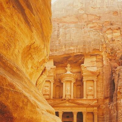 Dana village overlooking the canyon, Jordan (photo 1)