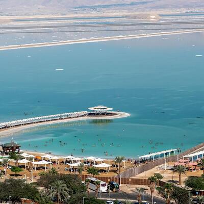 Effortless floating in the hyper-saline Dead Sea, Jordan (photo 1)