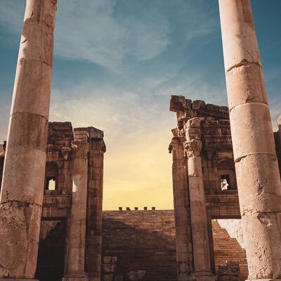 Hadrian's Arch and South Theater, Jerash, Jordan (photo 1)
