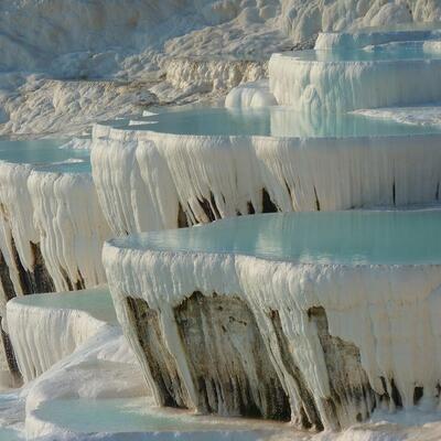 Thermal waterfall at Ma'in Hot Springs, Jordan (photo 1)