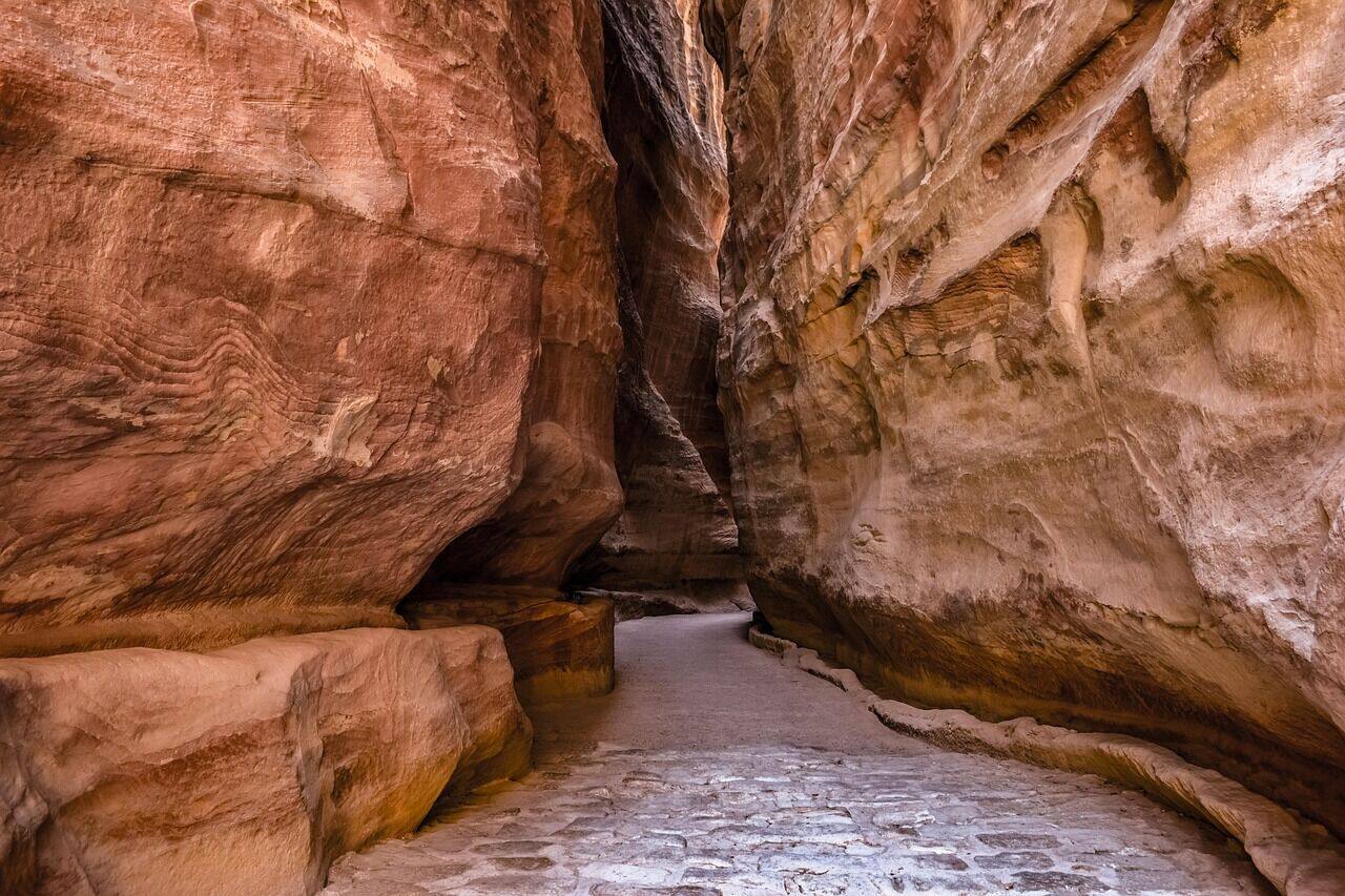 Petra + Wadi Rum + Dead Sea + Aqaba (2 Days) — Best Memories Jordan